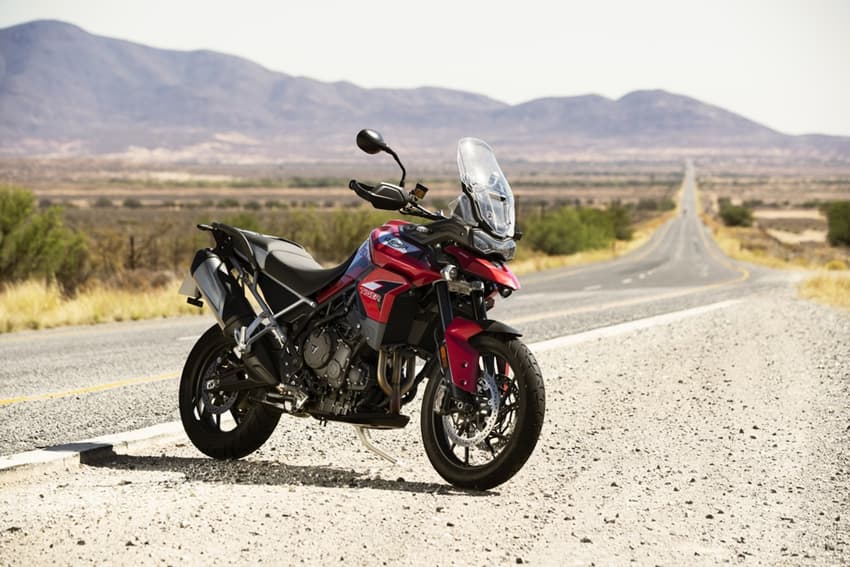 TIGER900